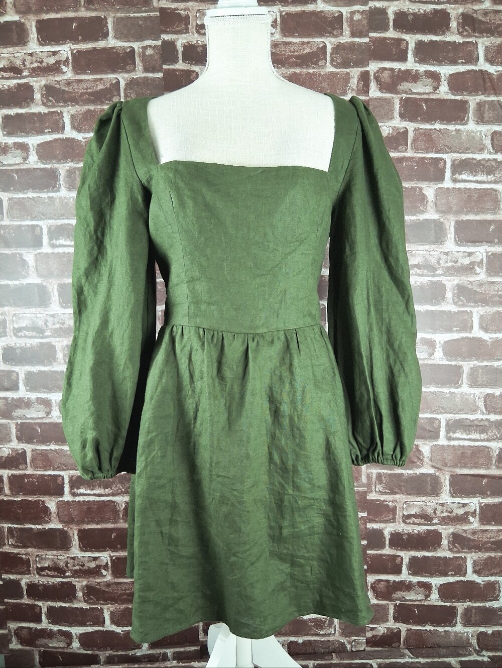 REFORMATION Brodie Green Linen Dress 10 Ren Faire Open Back Long Sleeve Short